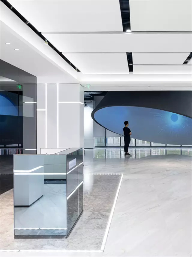 光影变幻·匠心精品 万科御河硅谷企业公馆，科技感与人文温度的交融